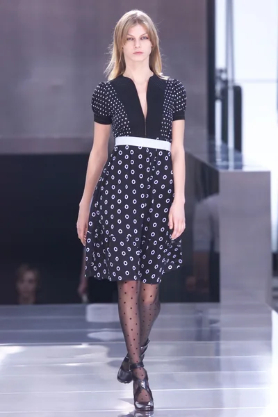 Look 8